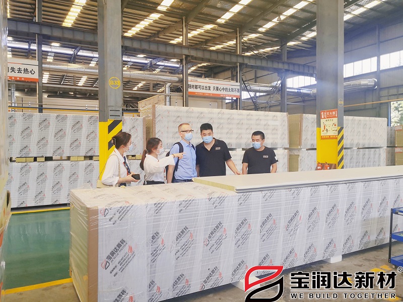 出口海外荷蘭客戶(hù)來(lái)訪(fǎng)寶潤達參觀(guān)考察